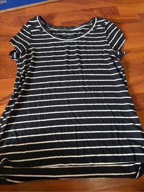 Columbia Black & White Striped Short-Sleeve Tee